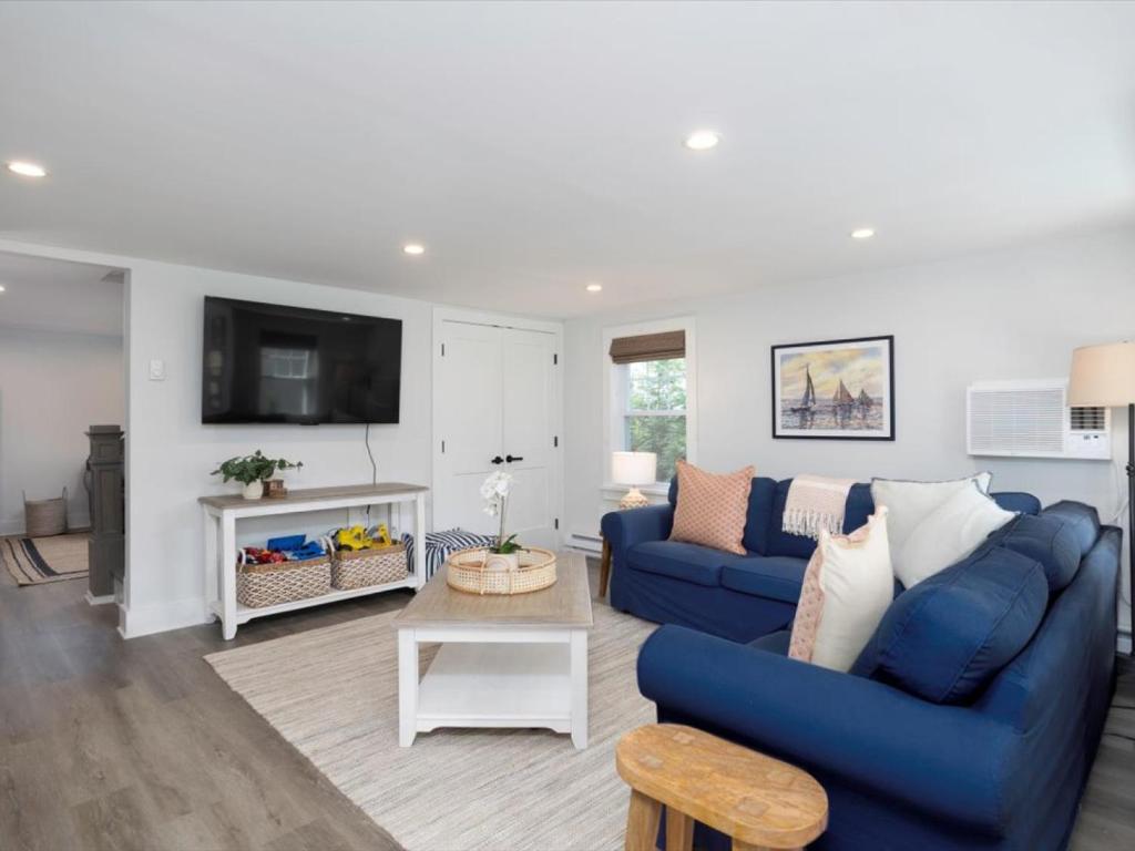 The Weekender, Mount Pleasant