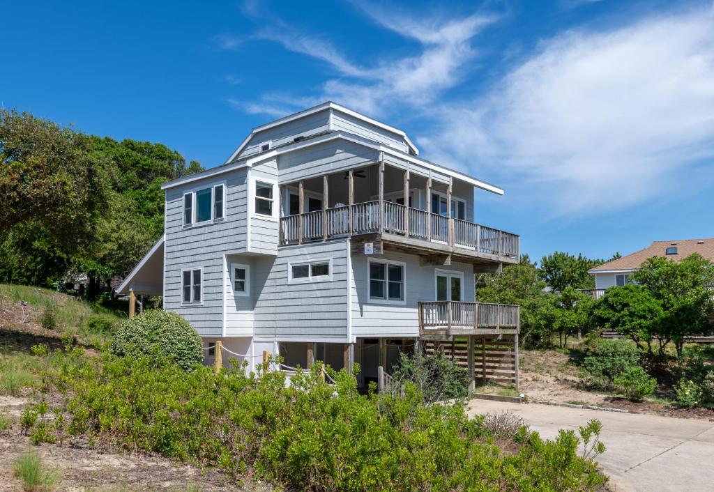 Serenity in Duck D4118 - 3 Min Walk to the Beach, Community Pool!, Duck