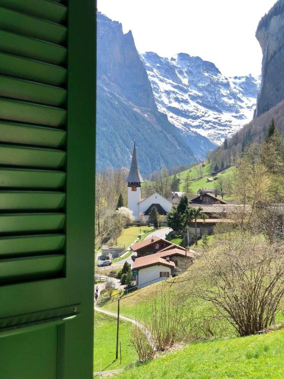 THE Best Valley View-Swiss Charm-Free Parking - 3