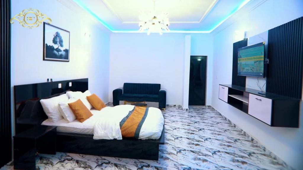 Skyline Complex, Buea