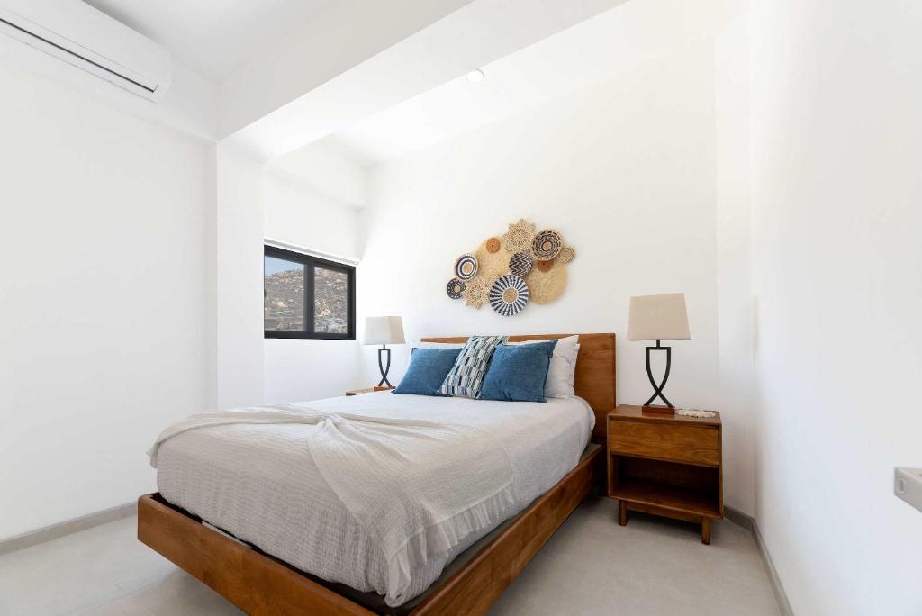 Vista Pedregal-Modern Vacation Apartment Walk to Marina & Beaches - 2