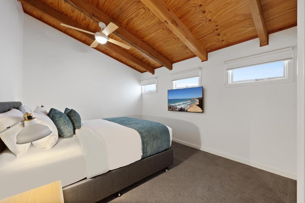 Port Central No 3, Port Campbell