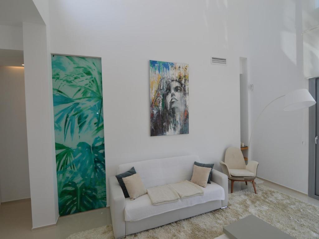 Villa with Garden & Roof Deck - 5