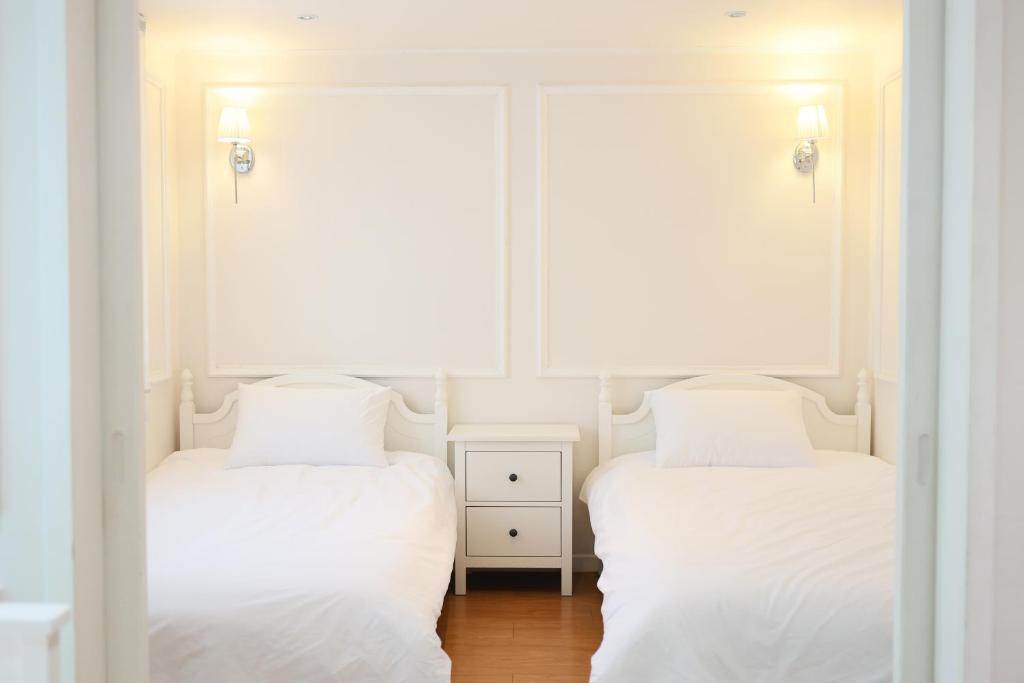 Gangnam Neat & Cozy Stay l Near Station, Soul