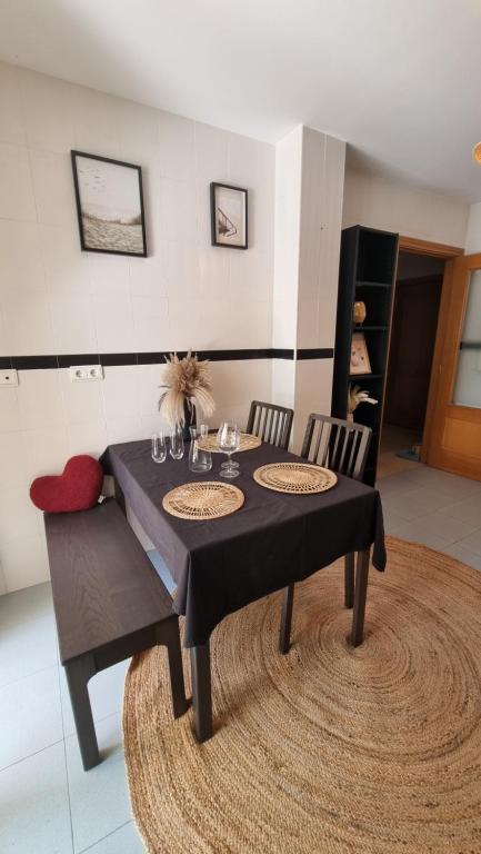 3-bedroom HOUSE with a private sunny garden and community pool in Marbella near Puerto Banús - 4