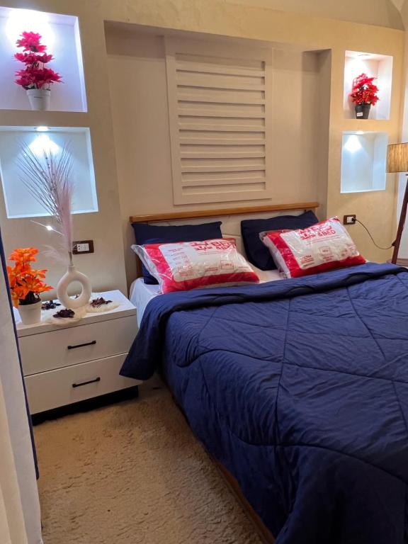 Louxry Vio, Město 6. října