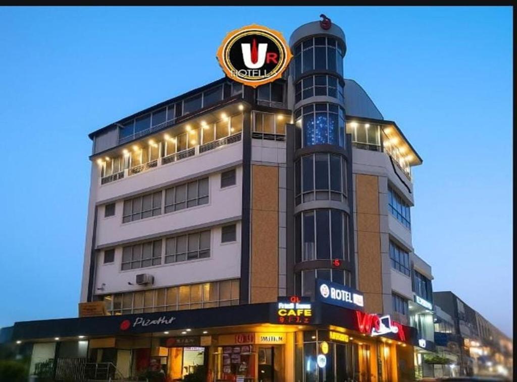 HOTEL UR, Prayagraj