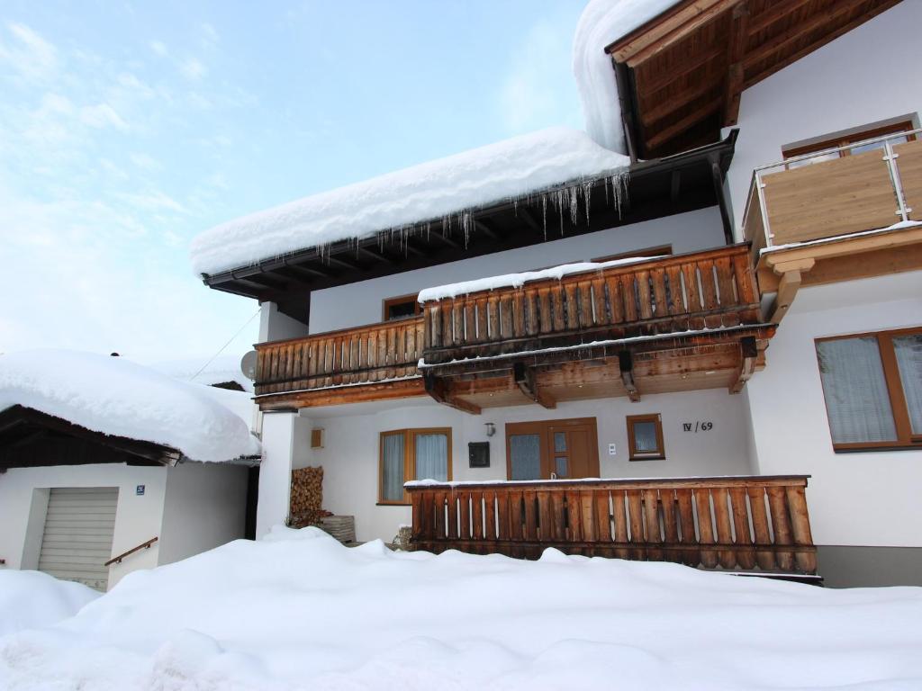 Apartment in Brixen near Ski Bus, Brixen im Thale