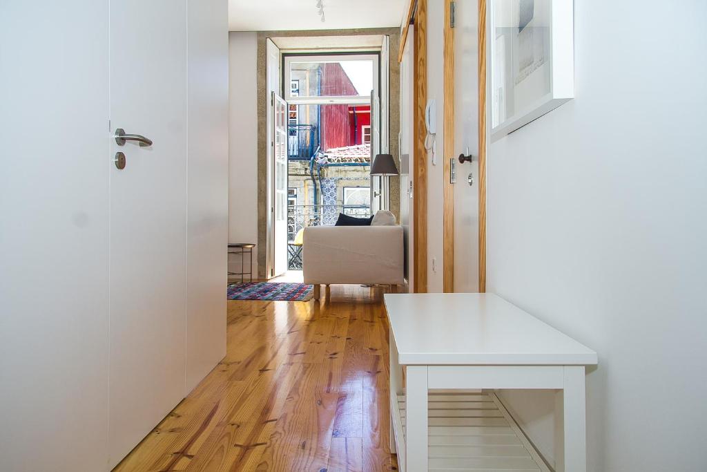 Liiiving in Porto | Blue Flower Apartment photo
