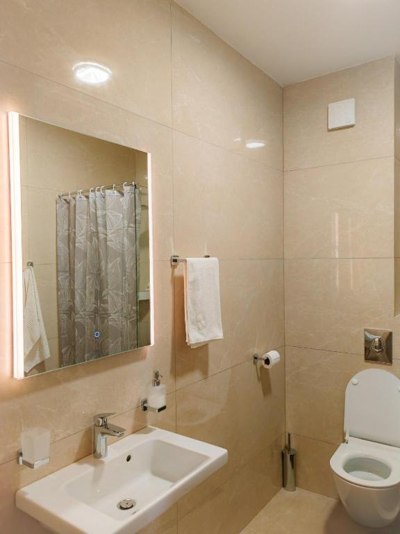 Modern City Apartment Budva-Central Location,5 min to Beach - 4