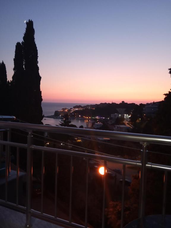 Wonderful Seaview Apartment - 3