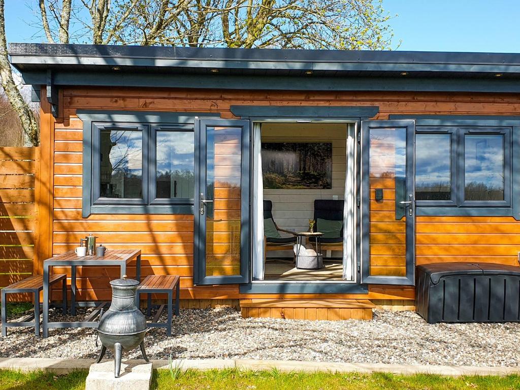 Bumblebee Cabin - Uk45403, Forfar