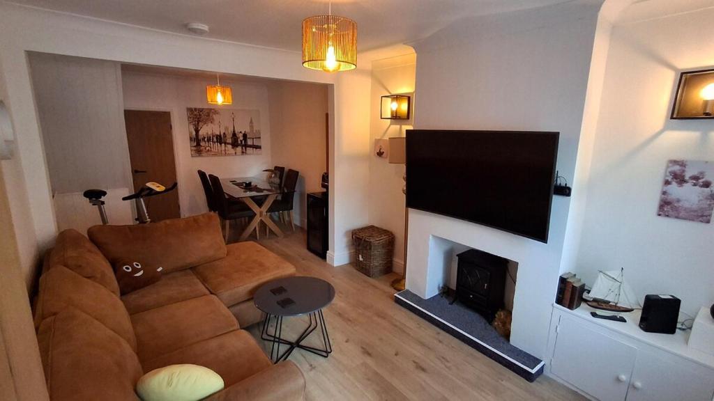 near beach & nearby shops ect, Great Yarmouth