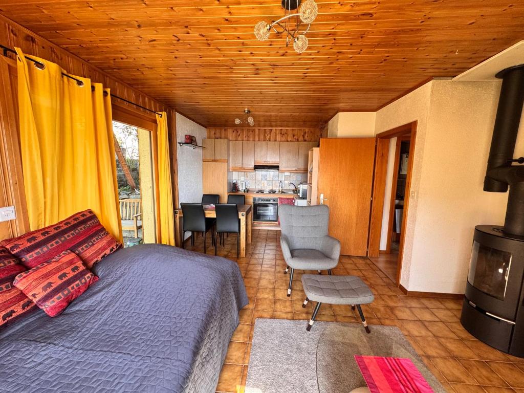 Chalet Le Petit Foyer - 2
