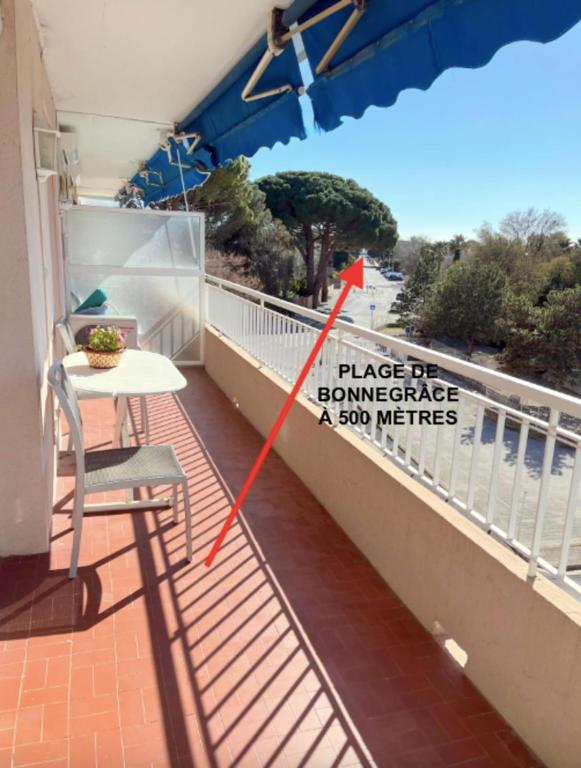 T3 apartment with balcony near the sea - 2