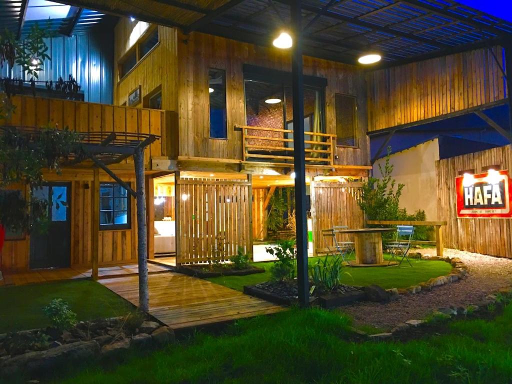 Loft géant au calme proche gare du Mans et 10 min circuit, Le Mans