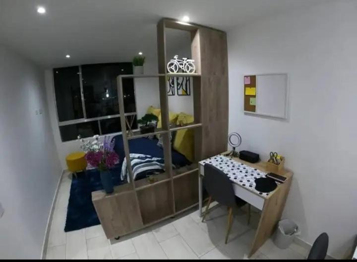 EN EL CENTRO DEL CORAZÓN DE CHAPINERO ALTO HERMOSO APTO DE DOS HABITACIONES a - 1