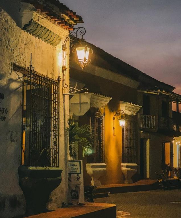 El Marquez - 1