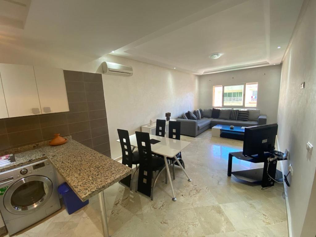 2 rooms in Park near Beach and Golf, Mohammedia