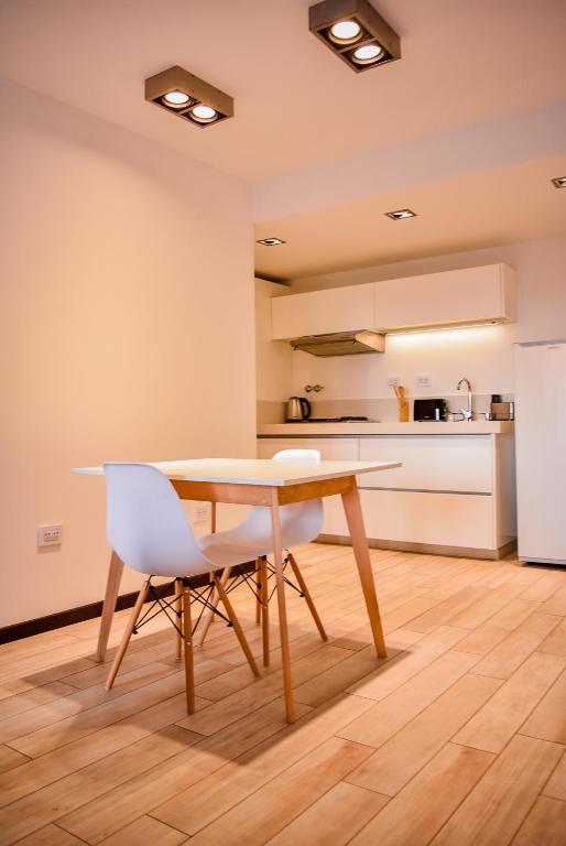 Moderno Depto con balcon - centro! - 4