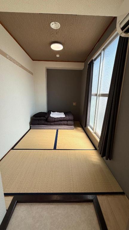 心斎橋難波関空直通Ambers2222, Ósaka