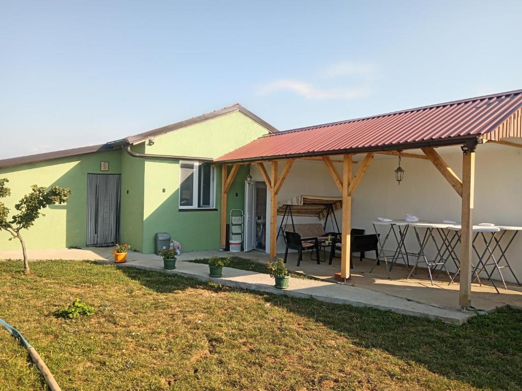 Kamp sv.Jovan, Pirot