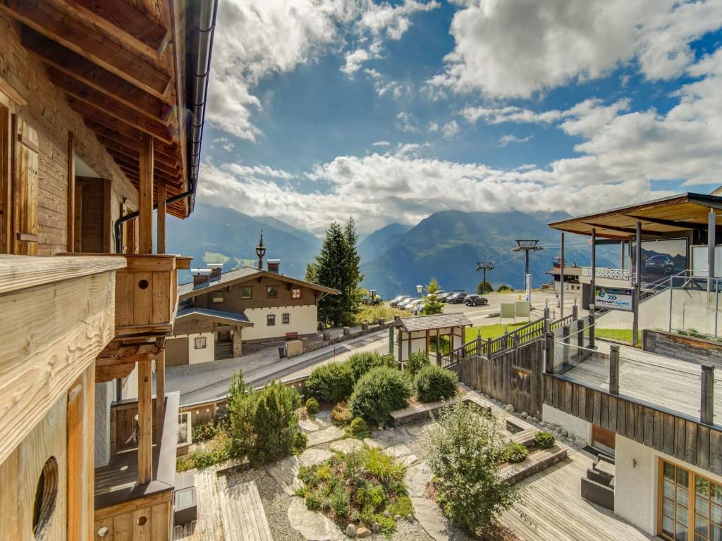 Chalet in Mittersill by Ski Lift & Sauna - 4