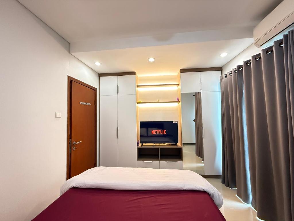 1 BR Comfy & Premium Entire Apt By Deeta Living, Jakarta