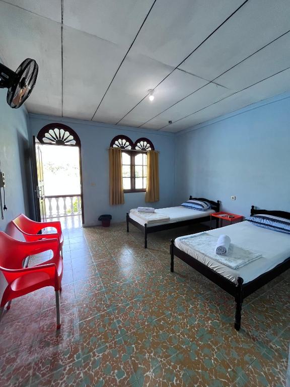 Abadi Guest House Tuktuk, Tuk Tuk