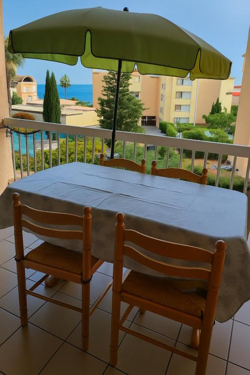Le Thalassa II appartement T2 en bord de plage et du Port - 3