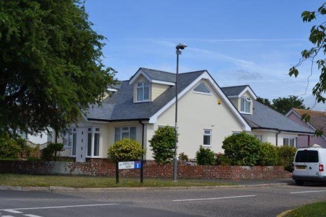 Lazy Days, Крайстчерч