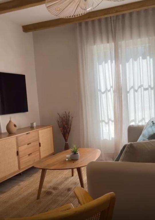 Pablo Neruda, Conil de la Frontera