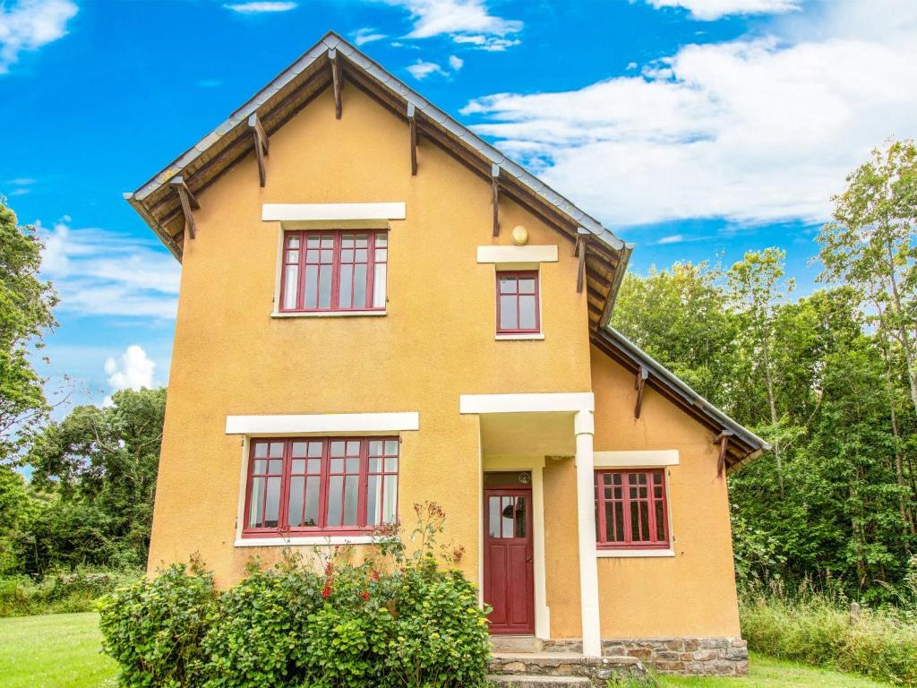 Elegant Normandy Escape, Portbail