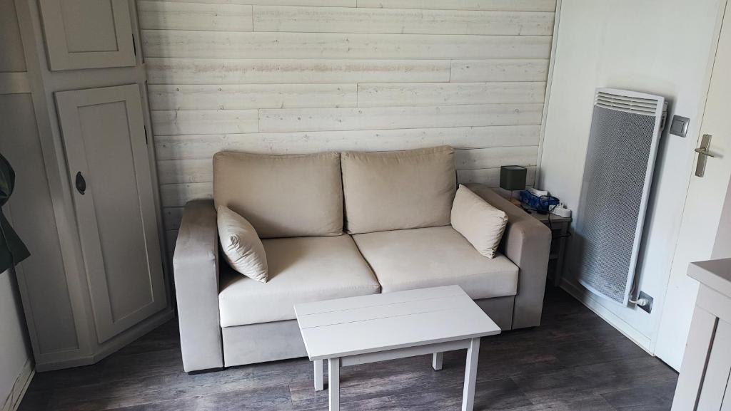 Appartement 5 Personnes, cosy, grand balcon, départ rando - 2