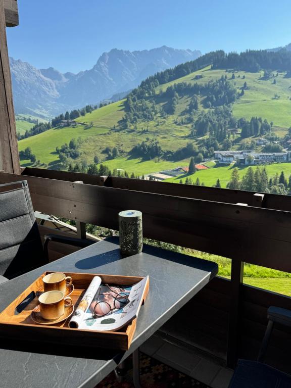 Appartement mit Balkon und Hallenbad, Maria Alm am Steinernen Meer