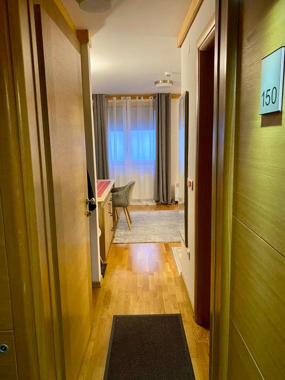 Apartment U150 - Aparthotel Vučko - Private Host - 5