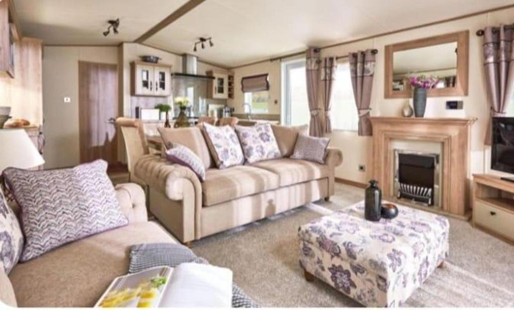 Seaside Escape Lodge in Newquay ceredigion wales, Llanina