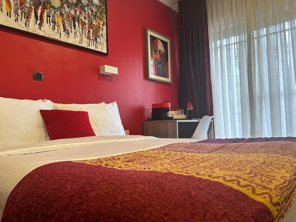 Ilé Mókirá, Lagos