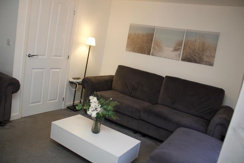 Tranquil Nest, Rushall