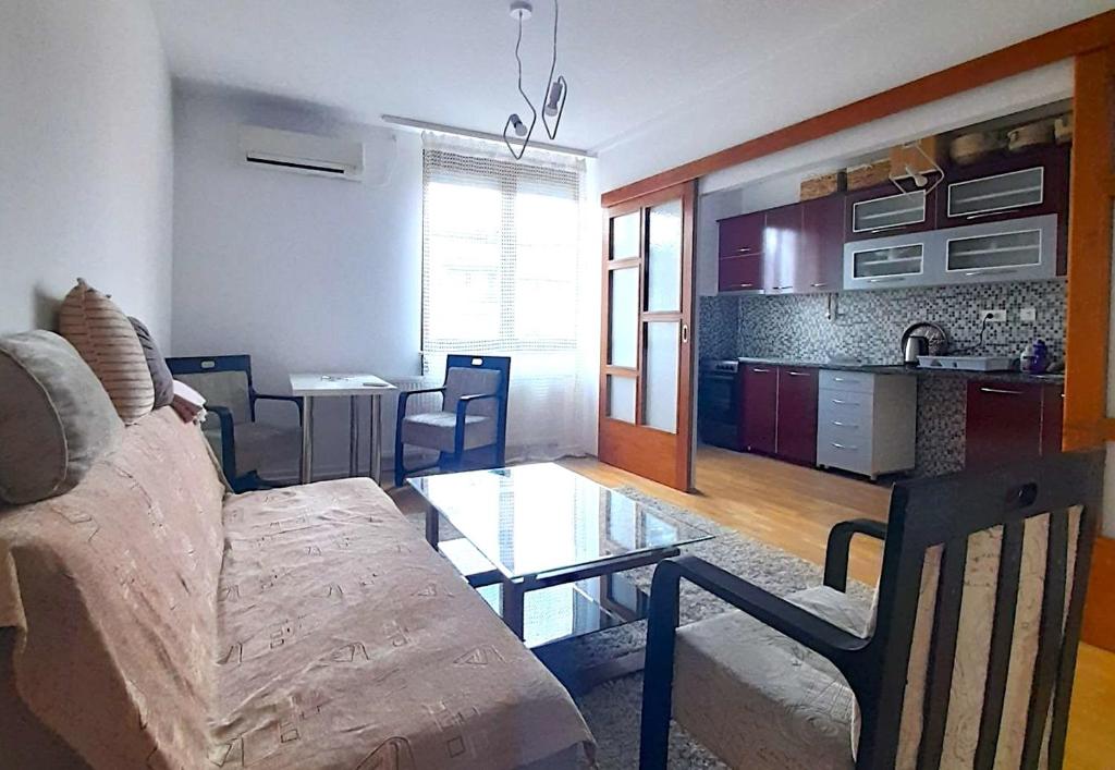 Newly built bright apartment - 1