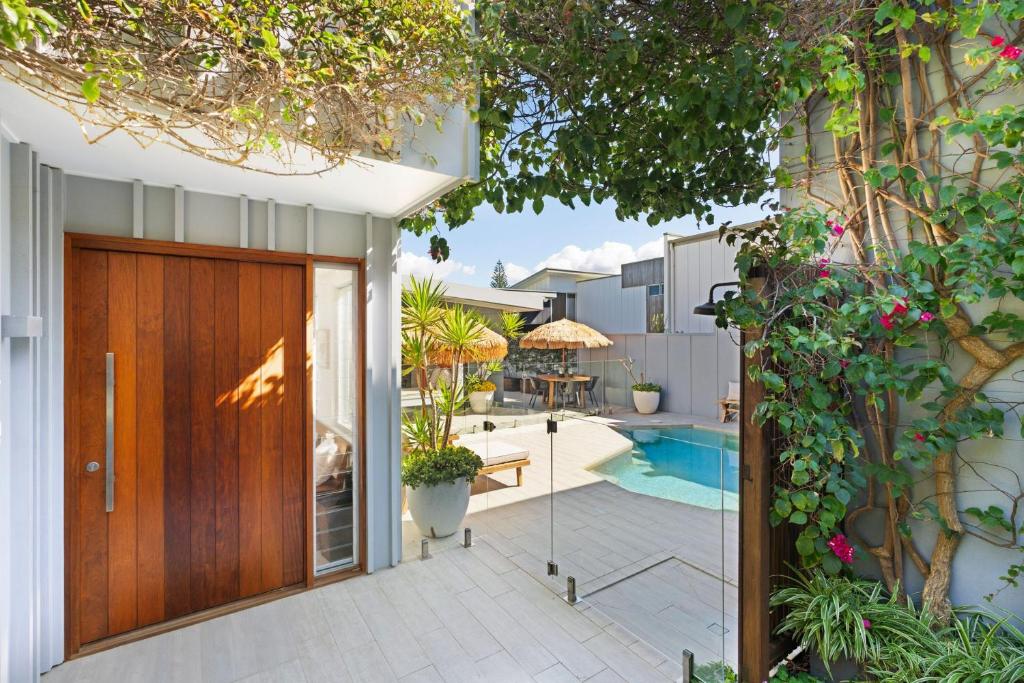 Adams St 32, Sunrise Beach