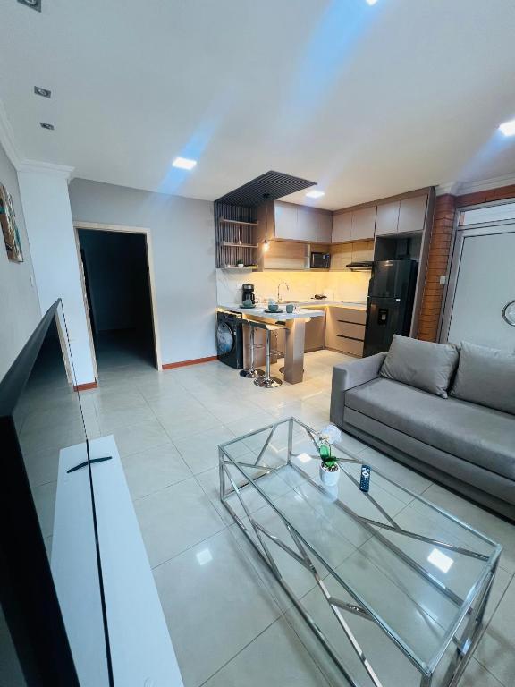 Suit comoda y central - 5