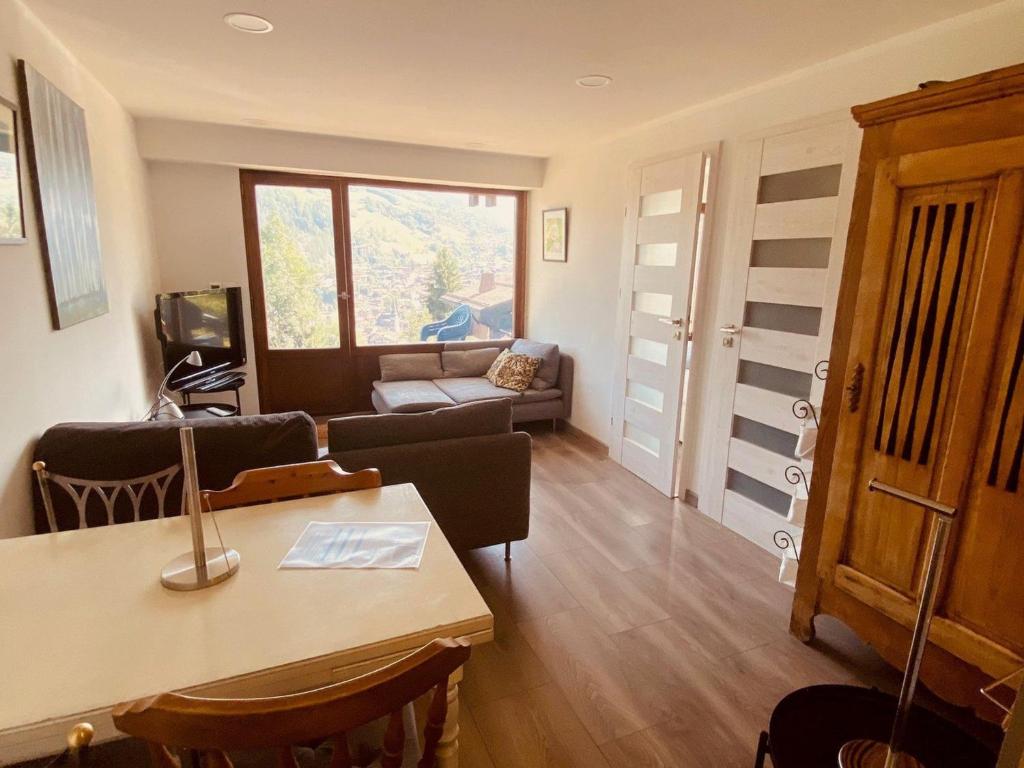 Charmant T2 à La Clusaz avec belle terrasse - FR-1-459-247 - 4