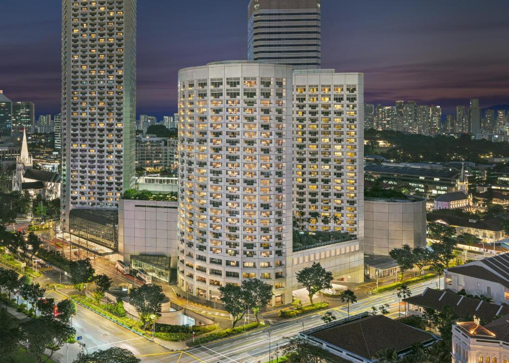 Entrance, Fairmont Singapore in Singapore