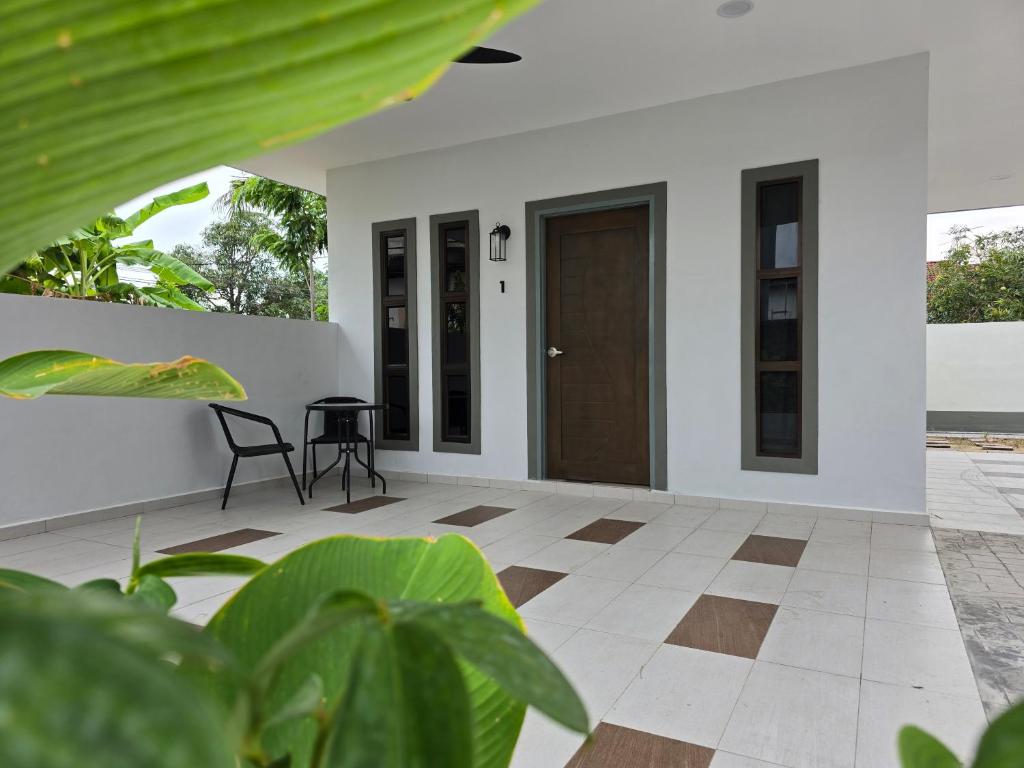 Laman D'Village, Kelebang Besar