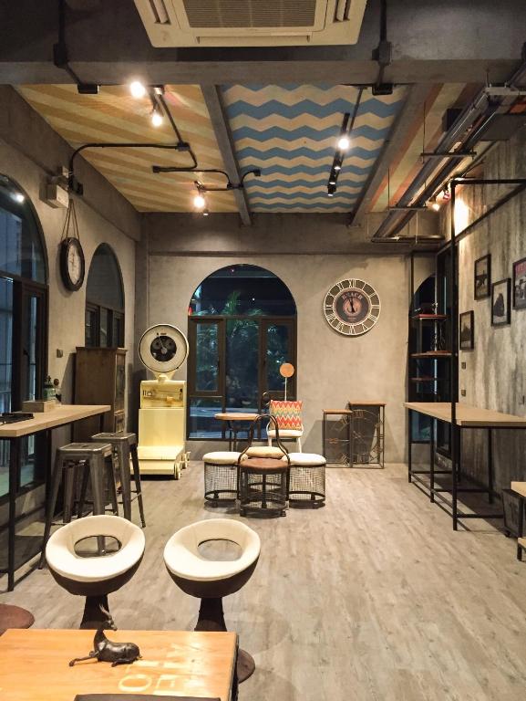 Bar/lounge