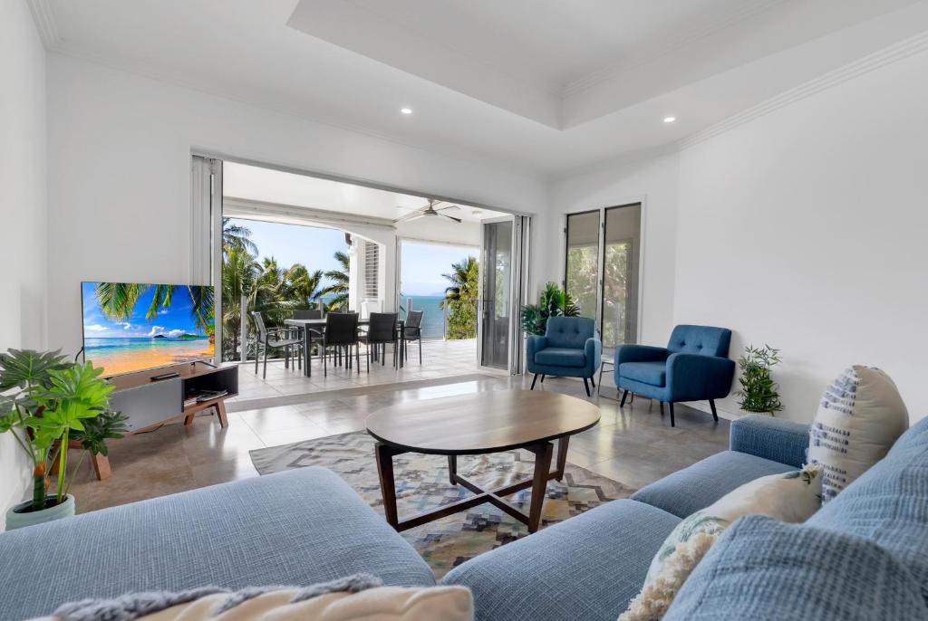 Marron at Island Views—Beachfront Boutique Bliss, Palm Cove