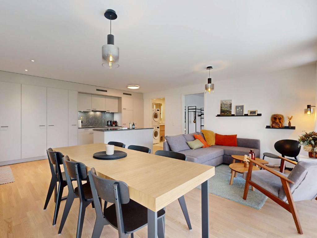 Bright flat with terrace in Sierre - 2