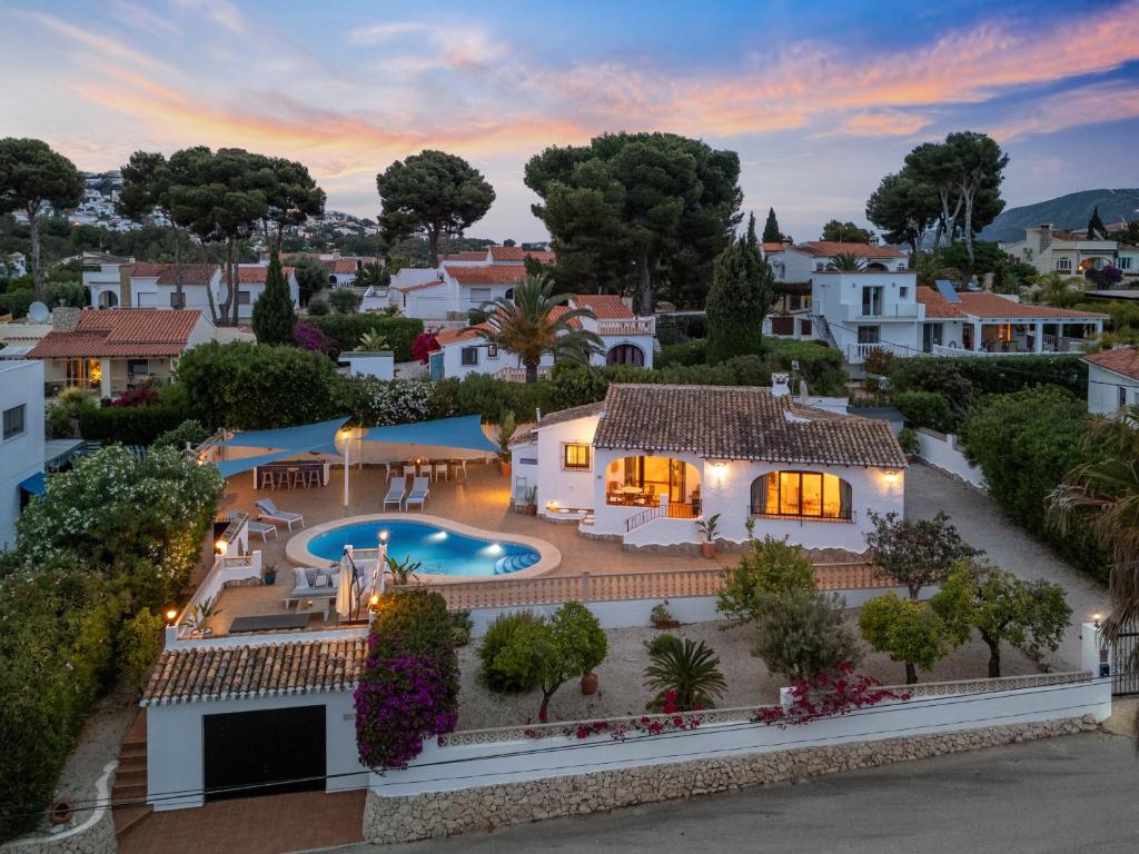 Villa Sunset Moraira mit eigenem Pool, Strandnähe, Klimaanlage, Heizung, Outdoor-Küche, Grill - 5