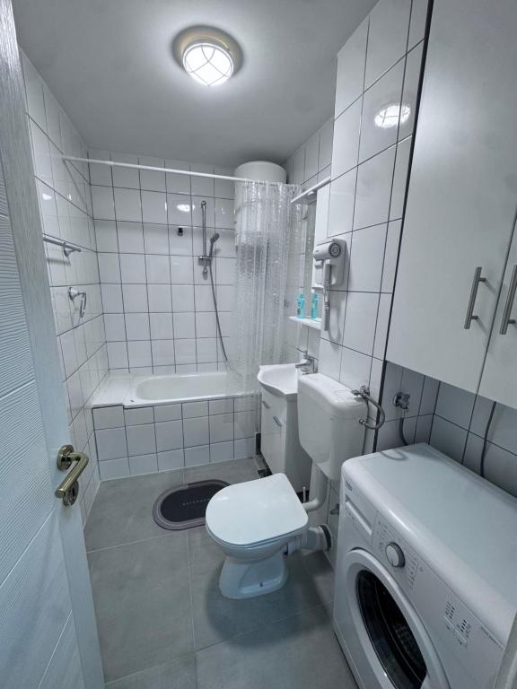 V Apartmani 3 - 4